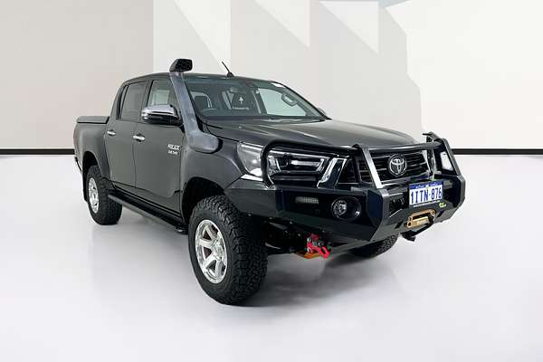 2021 Toyota HILUX SR5 (4x4) GUN126R 4X4