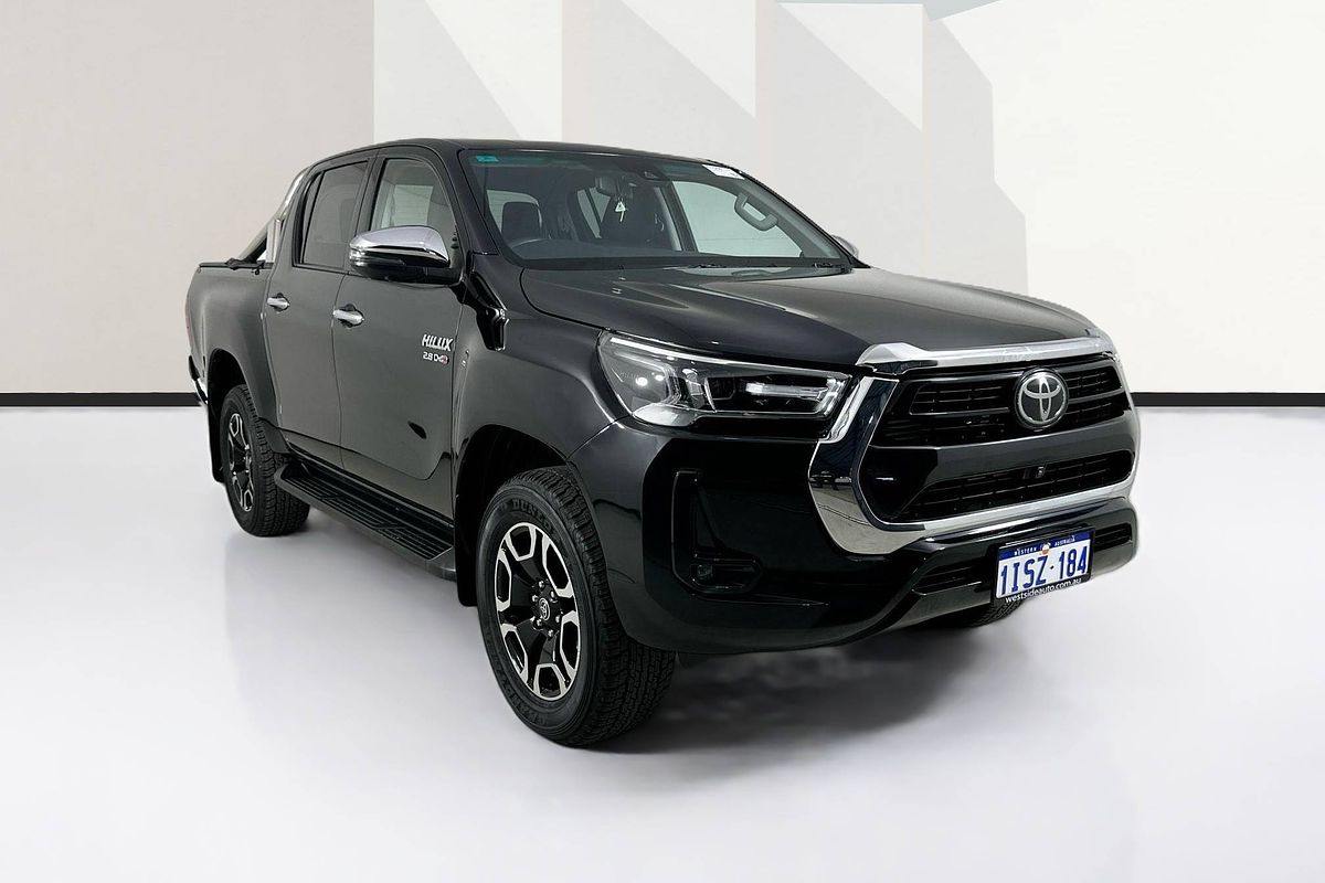 2023 Toyota HILUX SR5 (4x4) GUN126R 4X4