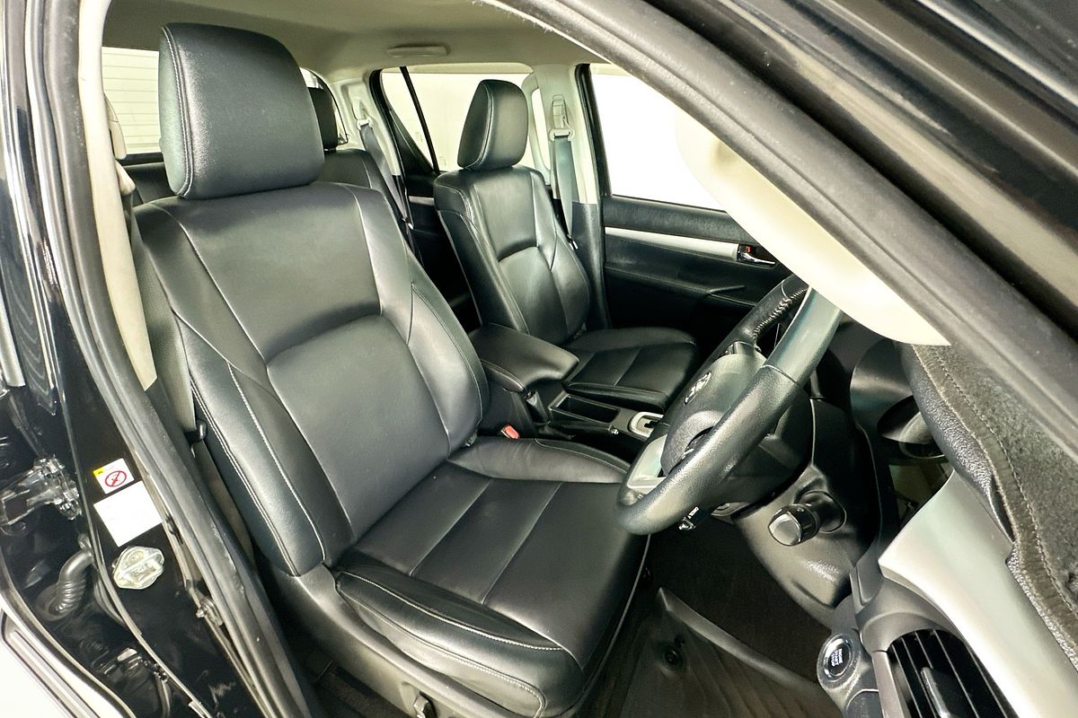 2018 Toyota HILUX SR5 (4x4) GUN126R MY17 4X4