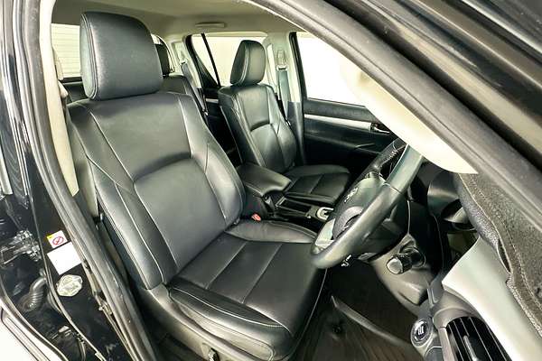 2018 Toyota HILUX SR5 (4x4) GUN126R MY17 4X4