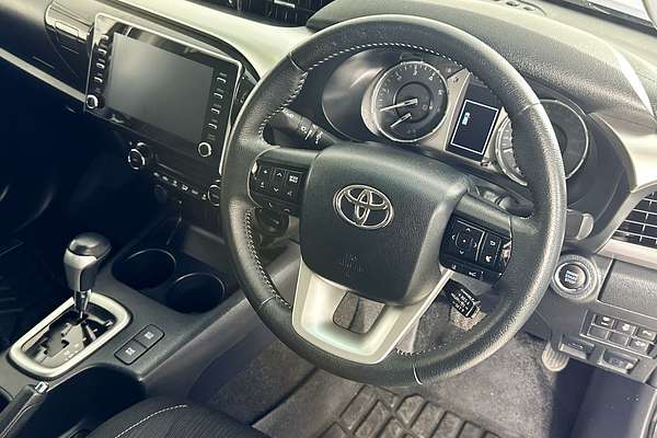 2021 Toyota HILUX SR5 (4x4) GUN126R 4X4