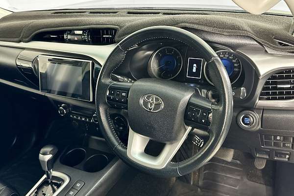 2018 Toyota HILUX SR5 (4x4) GUN126R MY17 4X4