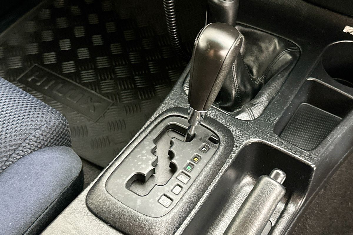 2014 Toyota HILUX SR5 (4x4) KUN26R MY14 4X4