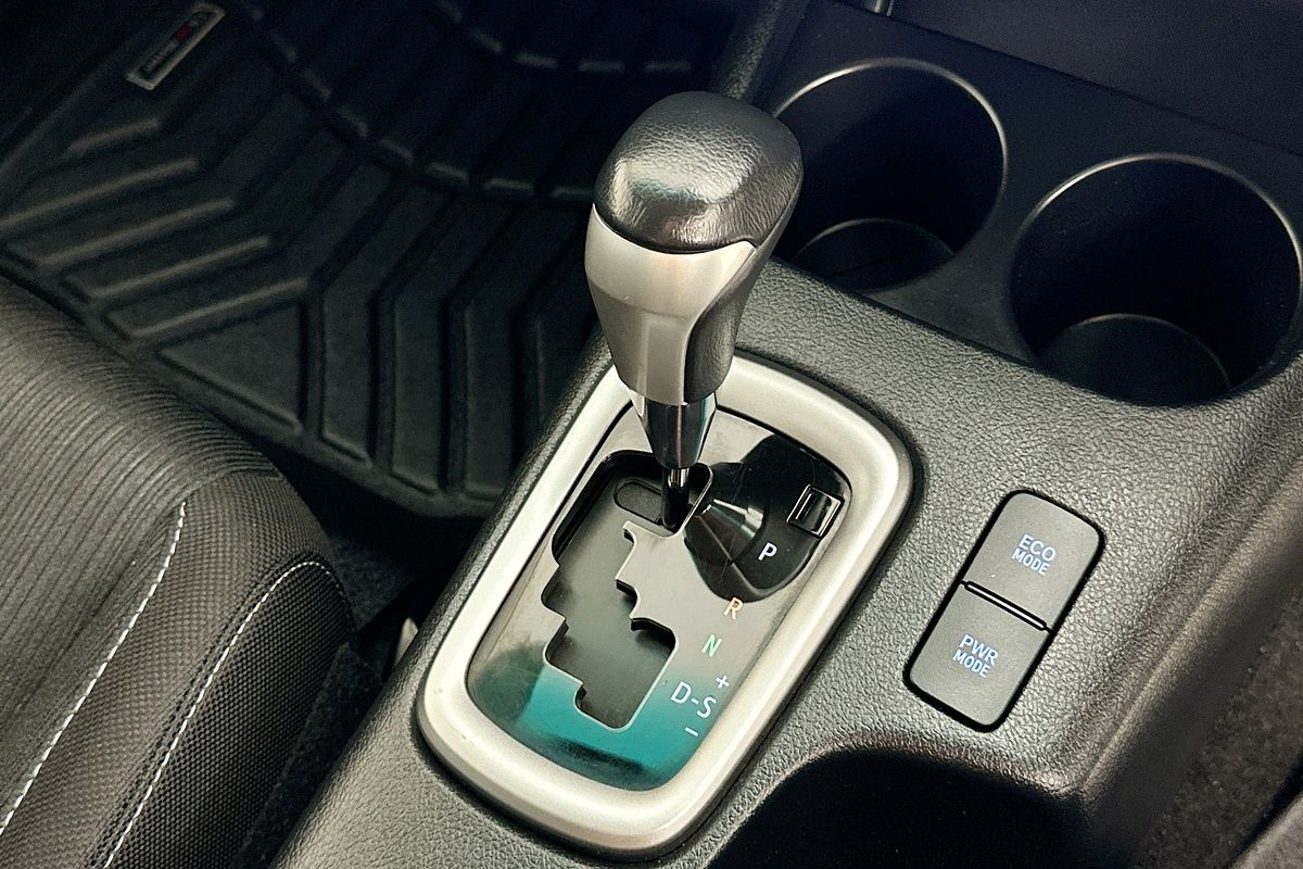 2021 Toyota HILUX SR5 (4x4) GUN126R 4X4