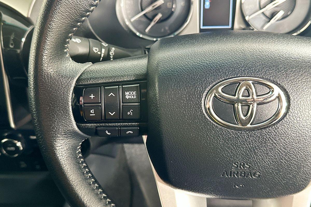 2021 Toyota HILUX SR5 (4x4) GUN126R 4X4