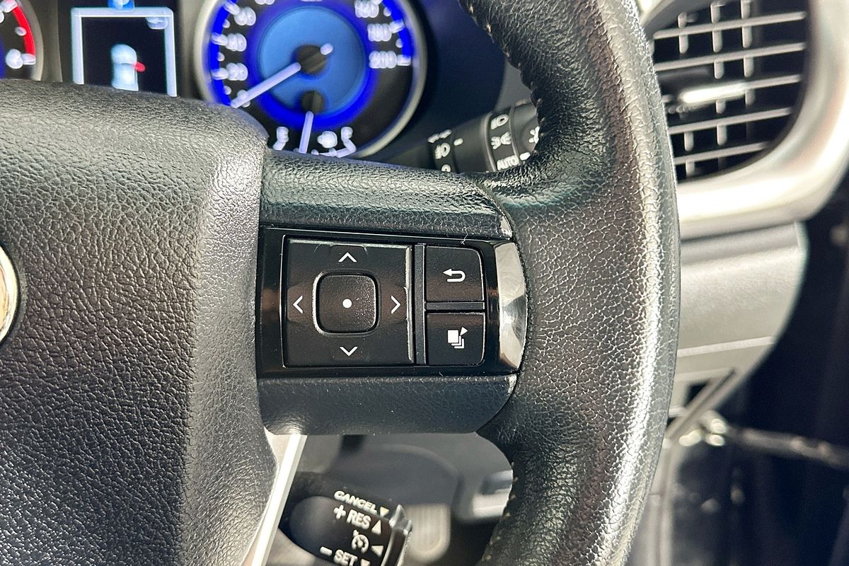 2018 Toyota HILUX SR5 (4x4) GUN126R MY17 4X4