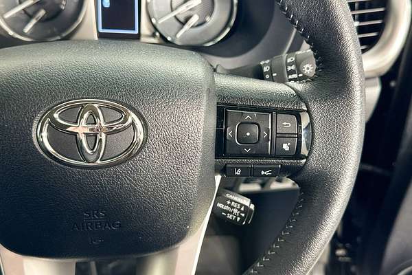 2023 Toyota HILUX SR5 (4x4) GUN126R 4X4