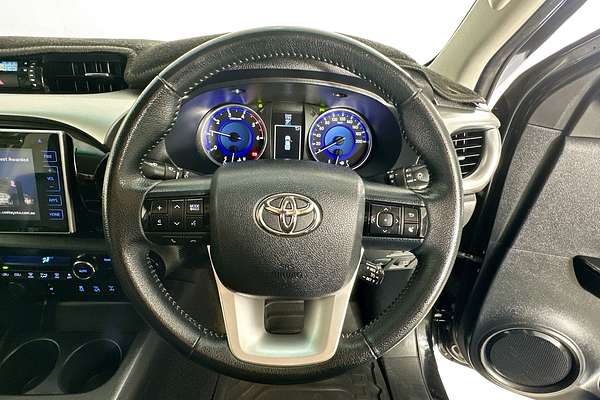 2018 Toyota HILUX SR5 (4x4) GUN126R MY17 4X4