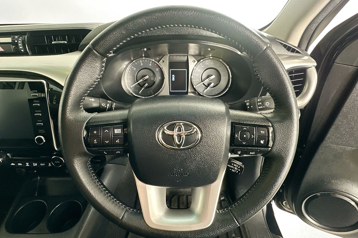 2021 Toyota HILUX SR5 (4x4) GUN126R 4X4
