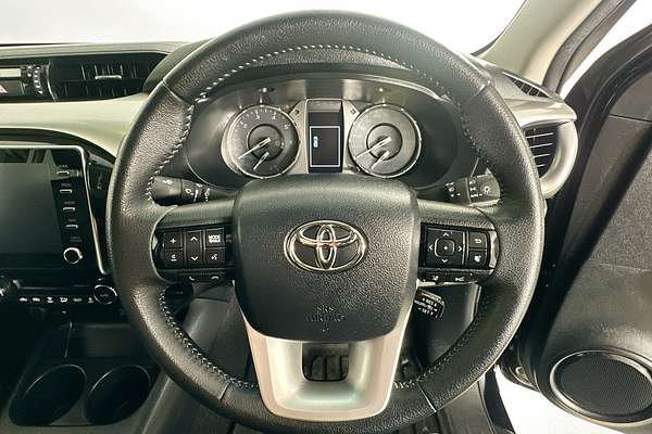 2021 Toyota HILUX SR5 (4x4) GUN126R 4X4