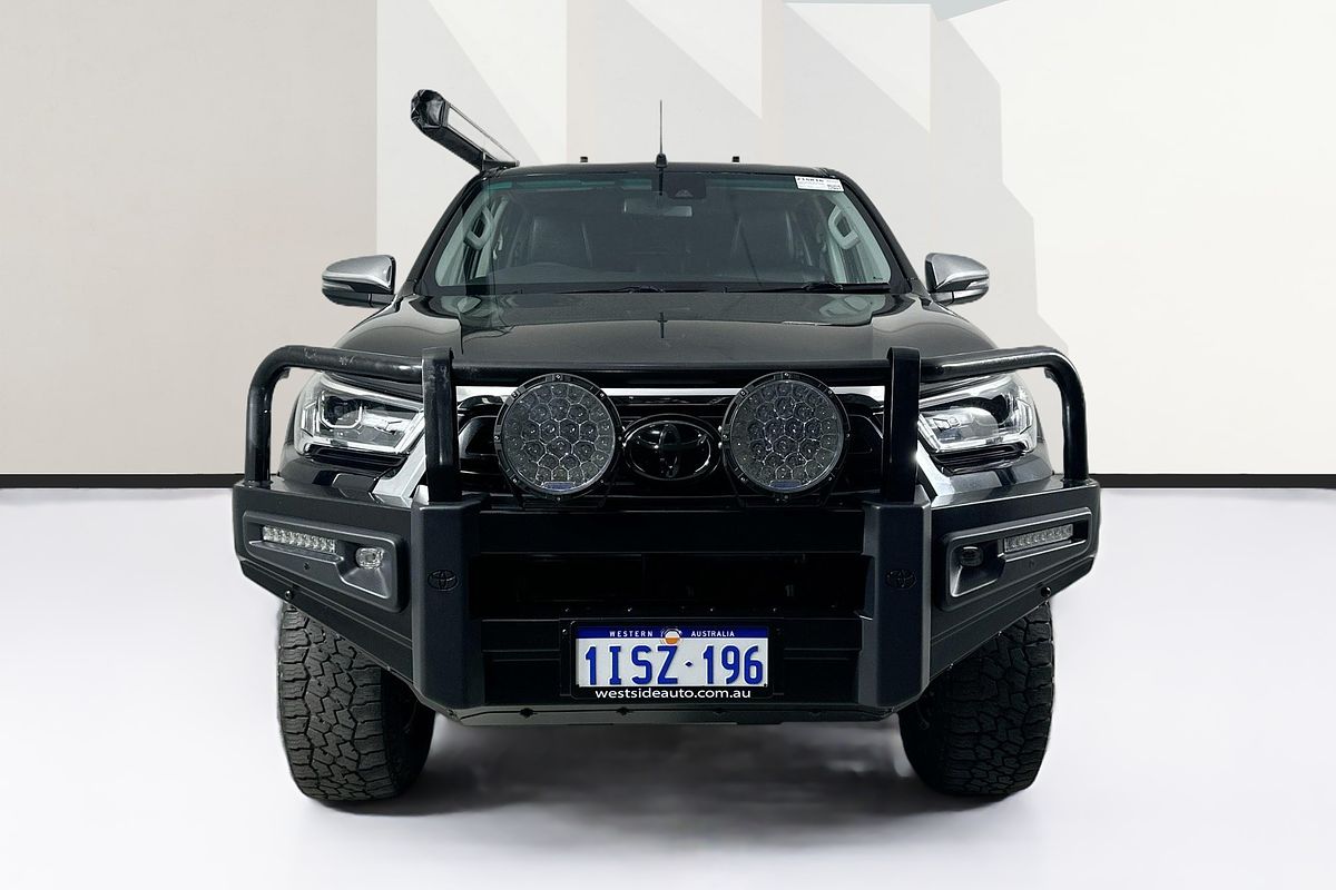 2021 Toyota HILUX SR5 (4x4) GUN126R FACELIFT 4X4