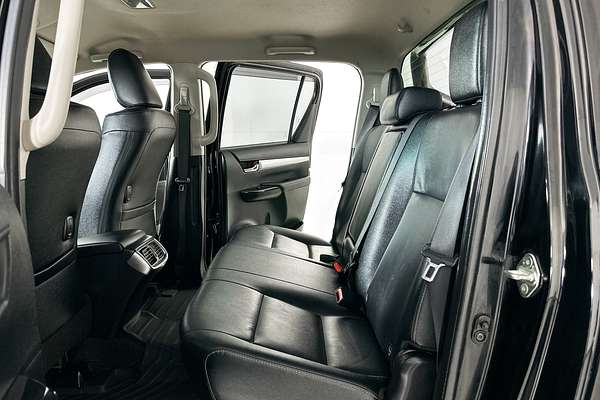 2018 Toyota HILUX SR5 (4x4) GUN126R MY17 4X4