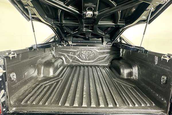 2018 Toyota HILUX SR5 (4x4) GUN126R MY17 4X4