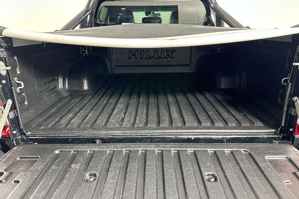 2022 Toyota HILUX SR5 (4x4) GUN126R 4X4