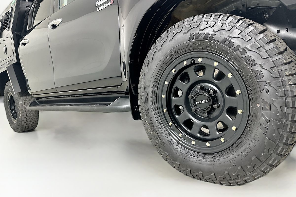 2021 Toyota HILUX SR5 (4x4) GUN126R FACELIFT 4X4