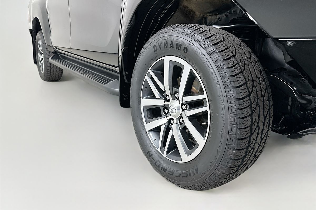 2018 Toyota HILUX SR5 (4x4) GUN126R MY17 4X4