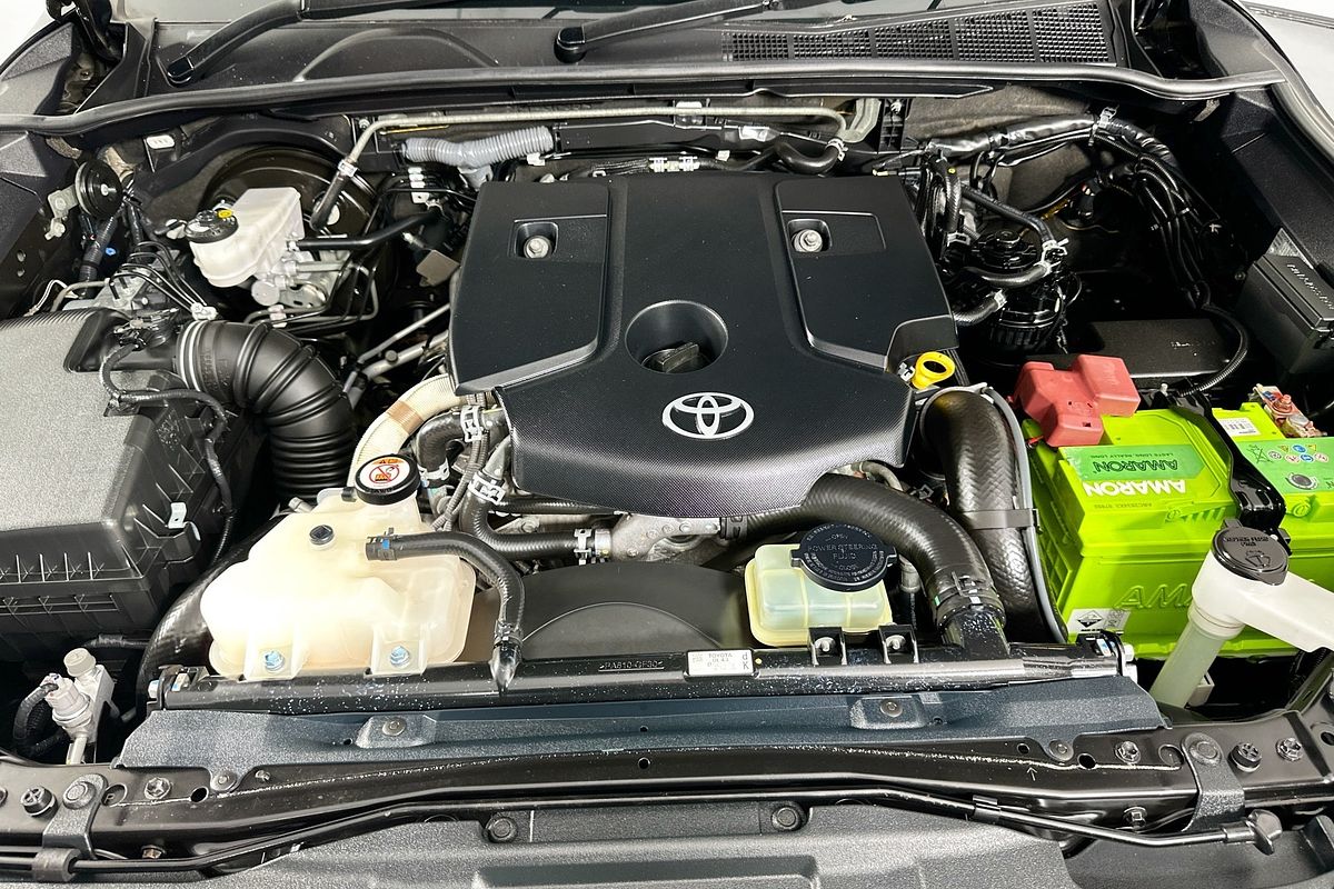2018 Toyota HILUX SR5 (4x4) GUN126R MY17 4X4