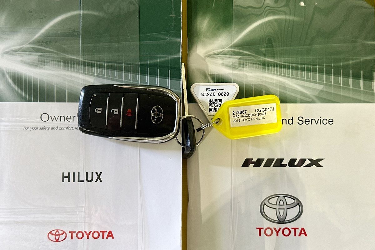 2018 Toyota HILUX SR5 (4x4) GUN126R MY17 4X4