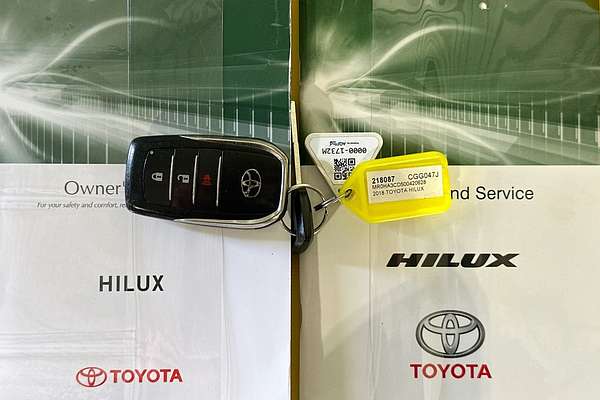 2018 Toyota HILUX SR5 (4x4) GUN126R MY17 4X4