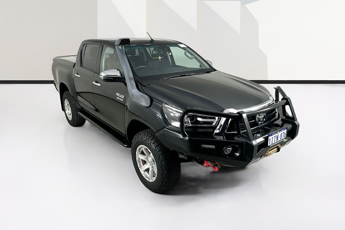 2021 Toyota HILUX SR5 (4x4) GUN126R 4X4