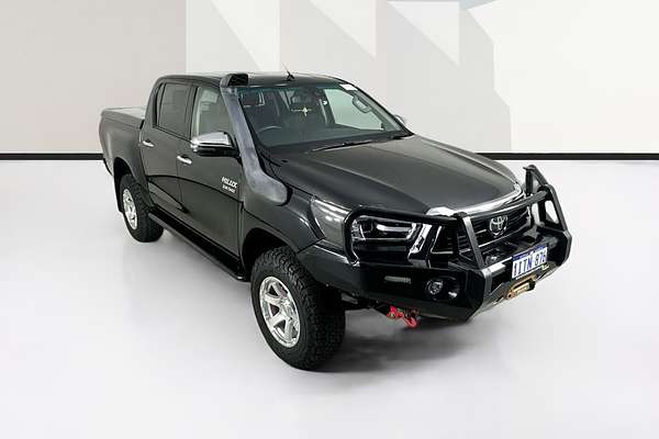 2021 Toyota HILUX SR5 (4x4) GUN126R 4X4