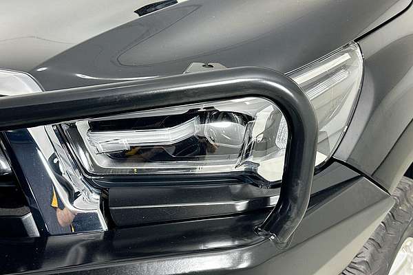2021 Toyota HILUX SR5 (4x4) GUN126R 4X4
