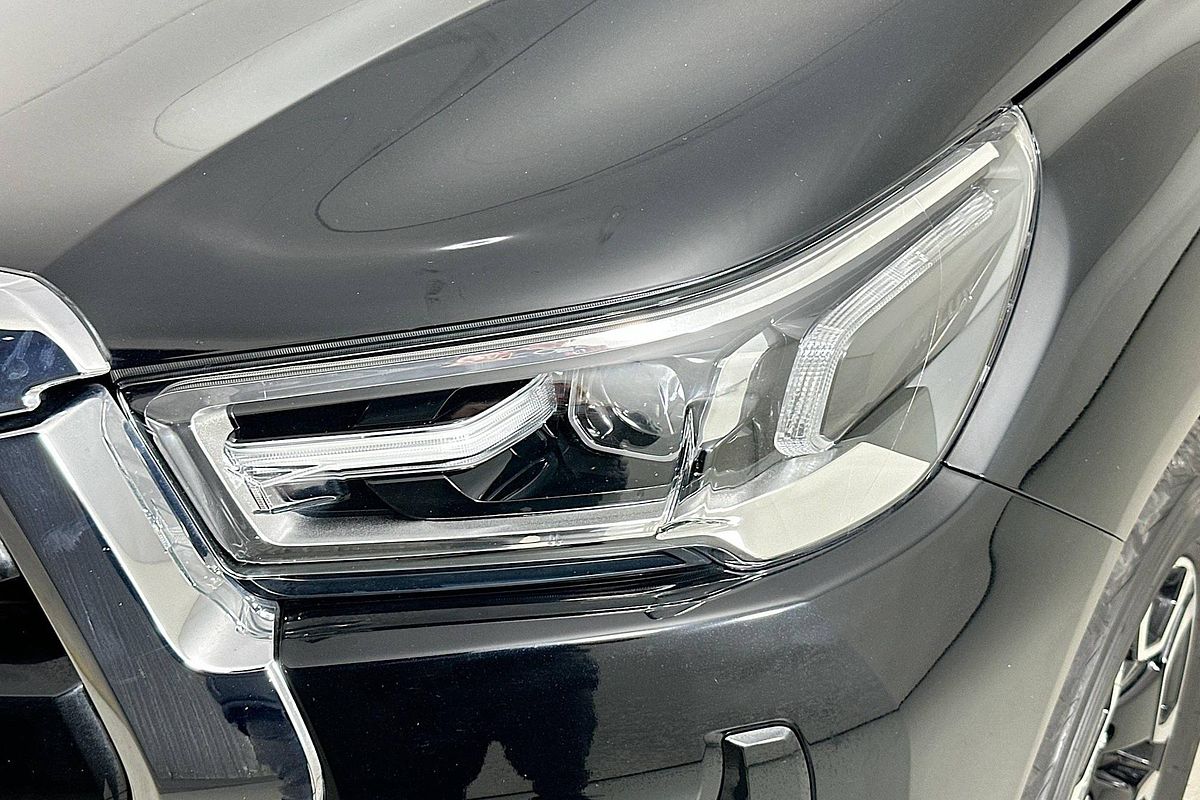 2023 Toyota HILUX SR5 (4x4) GUN126R 4X4