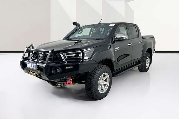 2021 Toyota HILUX SR5 (4x4) GUN126R 4X4