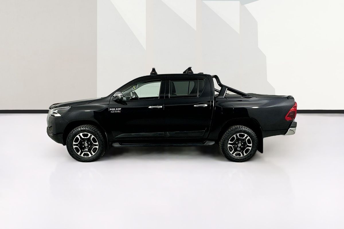 2022 Toyota HILUX SR5 (4x4) GUN126R 4X4