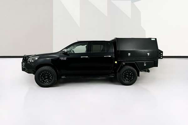 2021 Toyota HILUX SR5 (4x4) GUN126R FACELIFT 4X4
