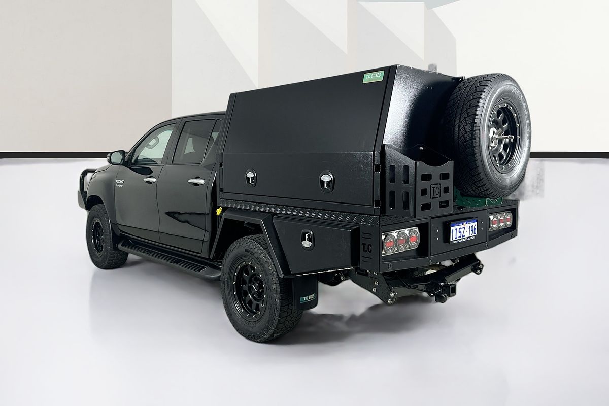 2021 Toyota HILUX SR5 (4x4) GUN126R FACELIFT 4X4