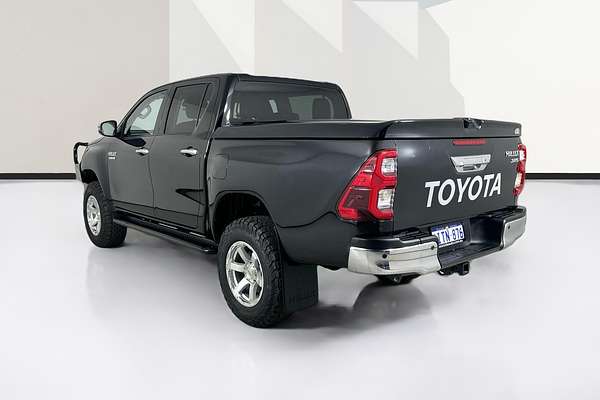 2021 Toyota HILUX SR5 (4x4) GUN126R 4X4