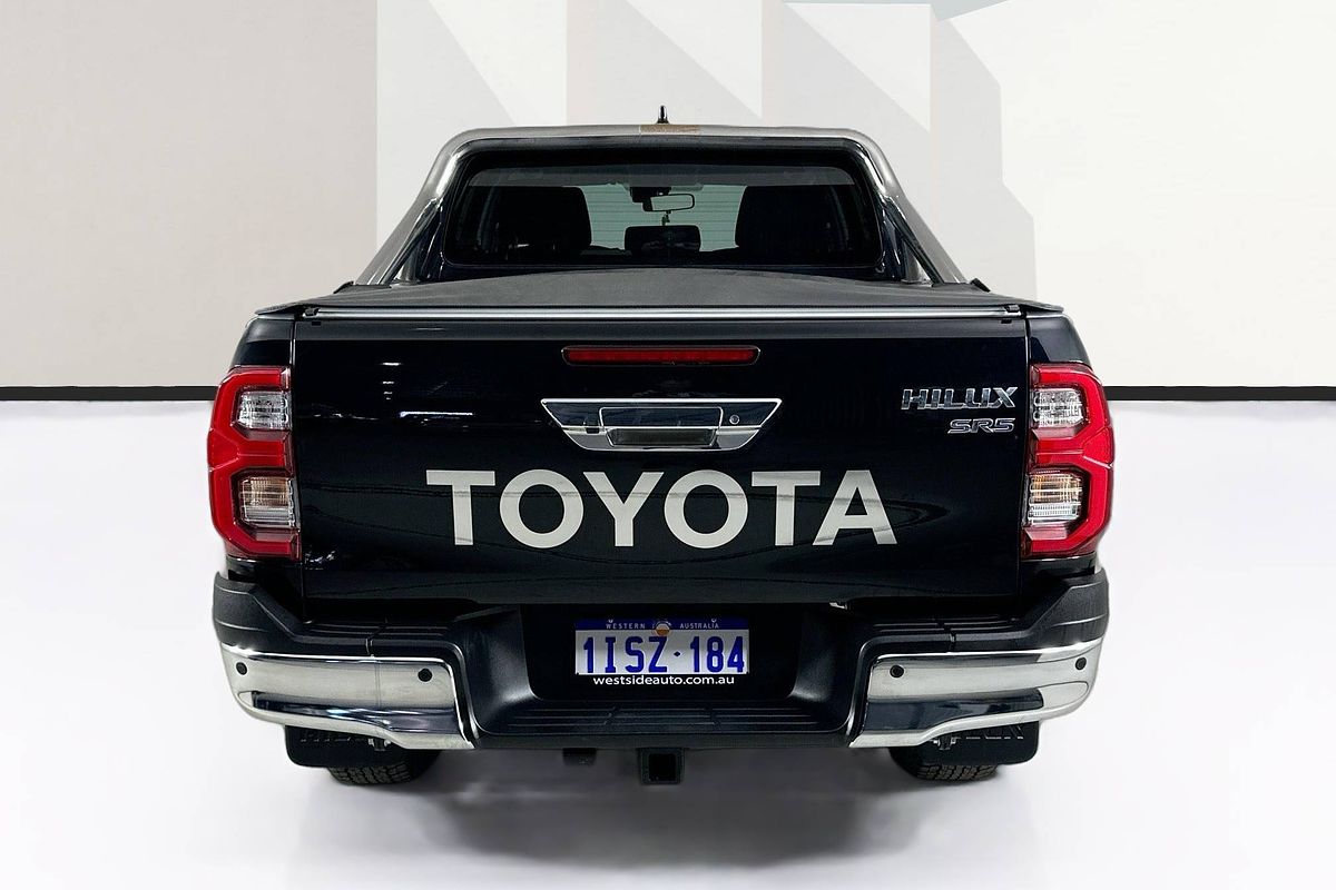 2023 Toyota HILUX SR5 (4x4) GUN126R 4X4