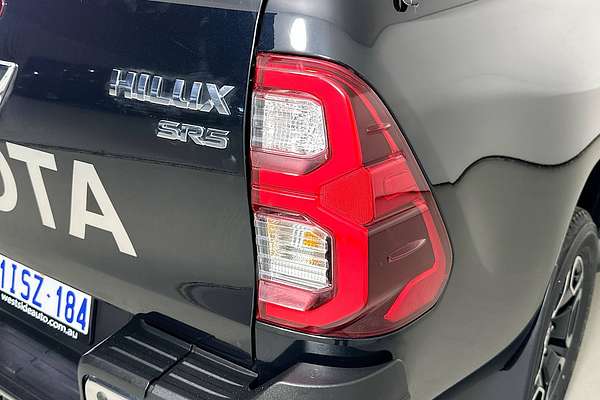 2023 Toyota HILUX SR5 (4x4) GUN126R 4X4