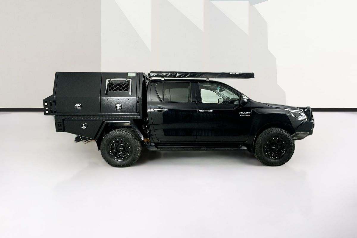 2021 Toyota HILUX SR5 (4x4) GUN126R FACELIFT 4X4