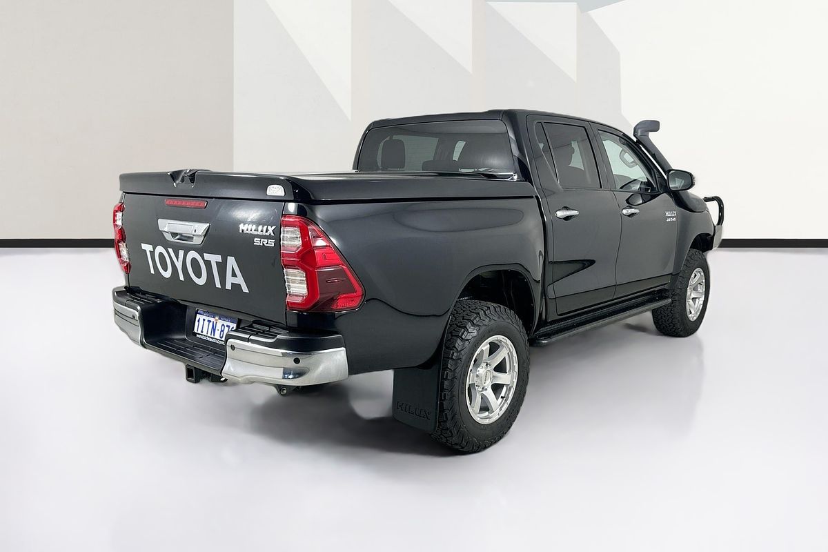 2021 Toyota HILUX SR5 (4x4) GUN126R 4X4