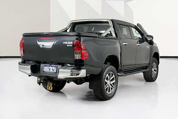 2018 Toyota HILUX SR5 (4x4) GUN126R MY17 4X4