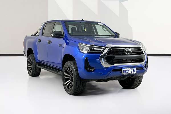 2020 Toyota HILUX SR5 (4x4) GUN126R FACELIFT 4X4