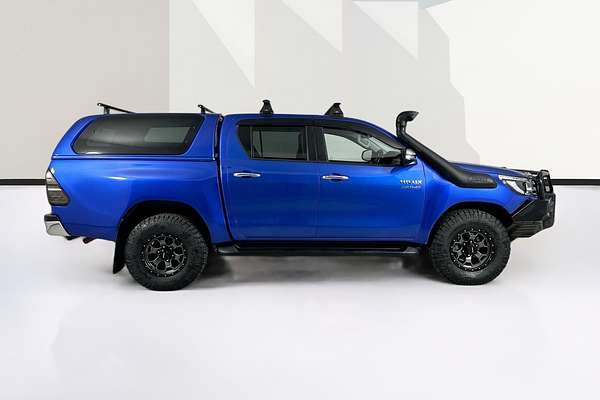 2017 Toyota HILUX SR5 (4x4) GUN126R 4X4