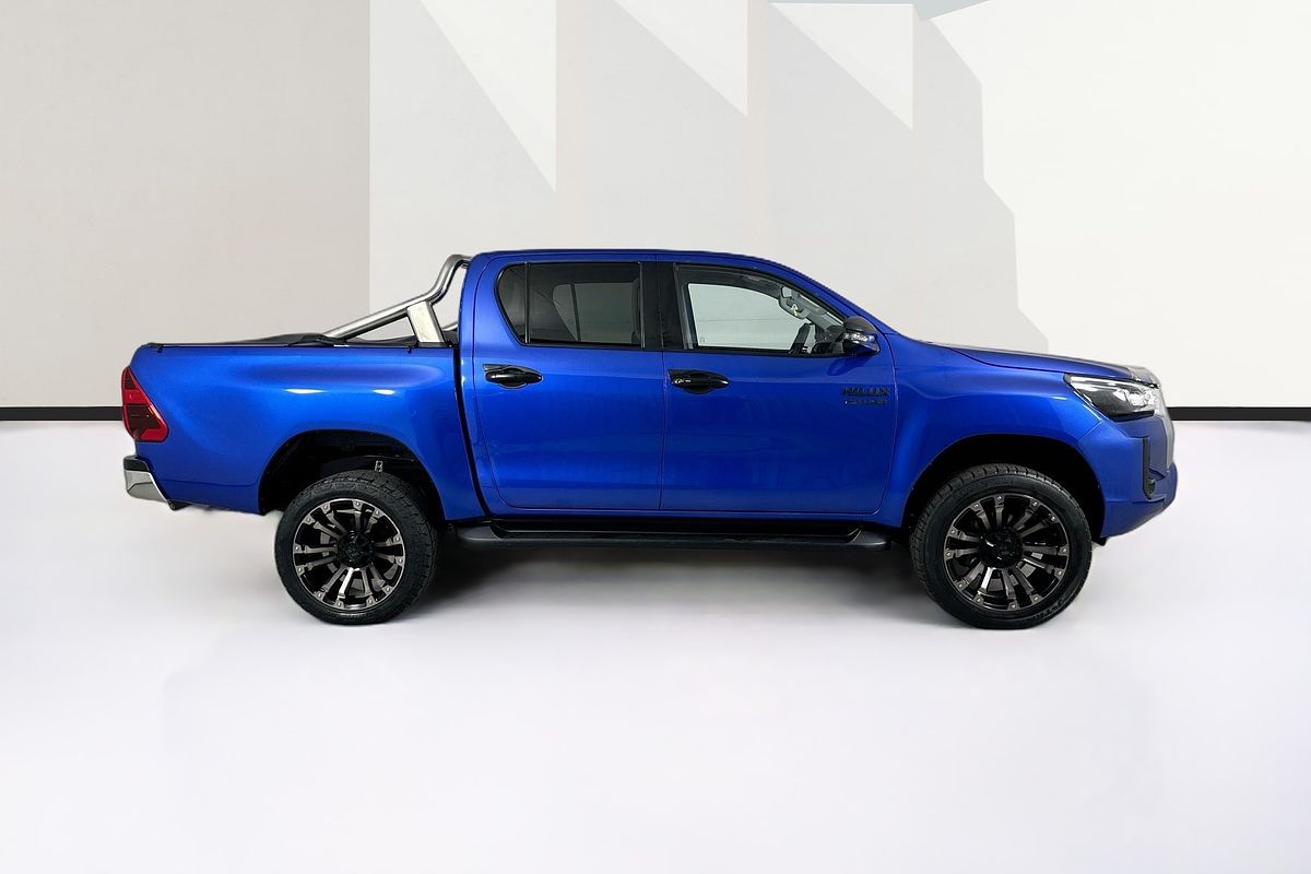 2020 Toyota HILUX SR5 (4x4) GUN126R FACELIFT 4X4