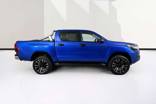 2020 Toyota HILUX SR5 (4x4) GUN126R FACELIFT 4X4