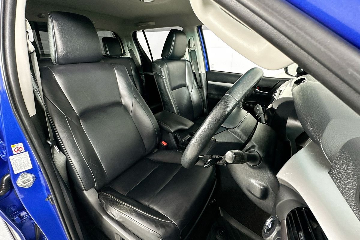 2019 Toyota HILUX SR5 (4x4) GUN126R MY19 4X4