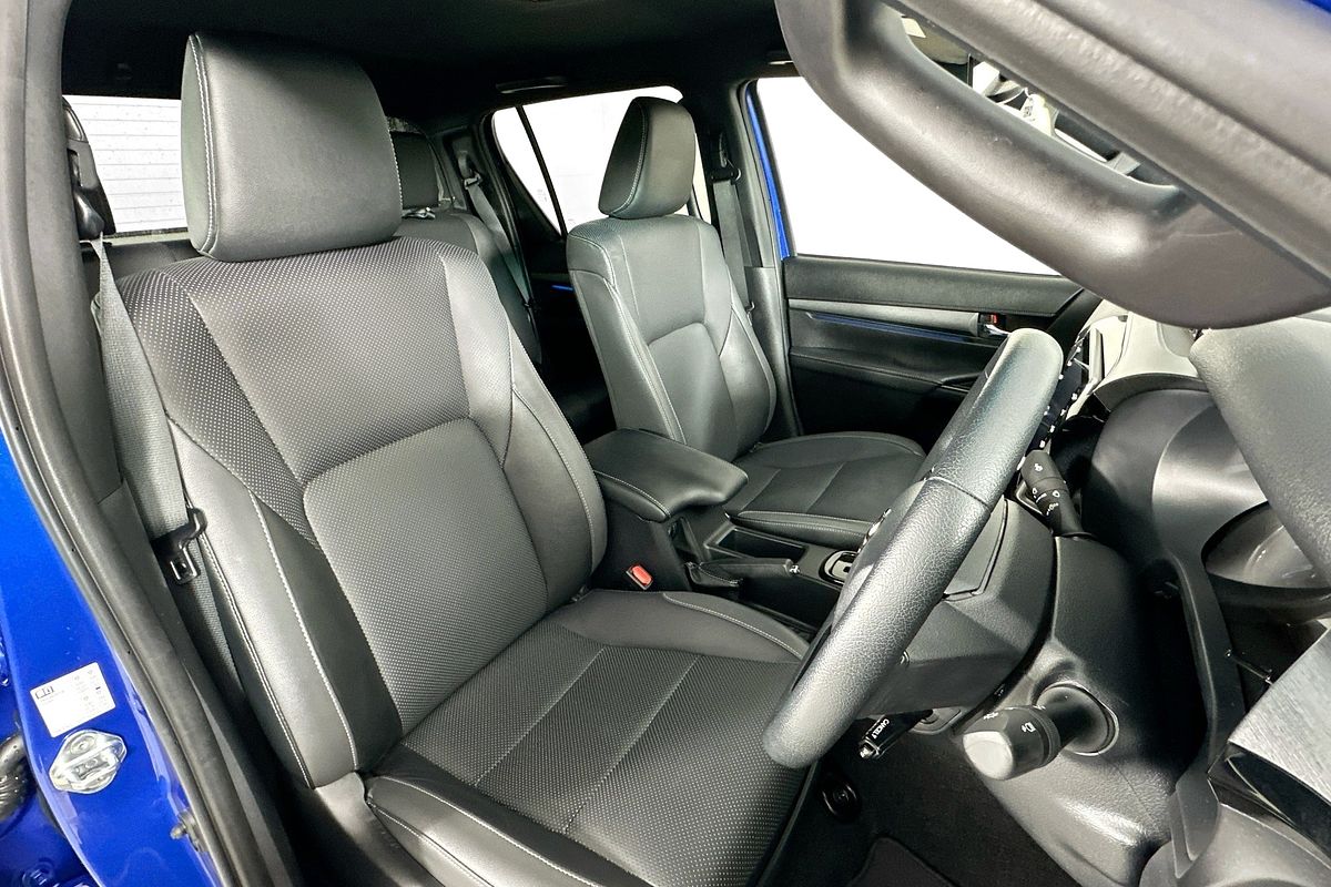 2022 Toyota Hilux ROGUE (4x4) 6 SPEAKER GUN126R 4X4