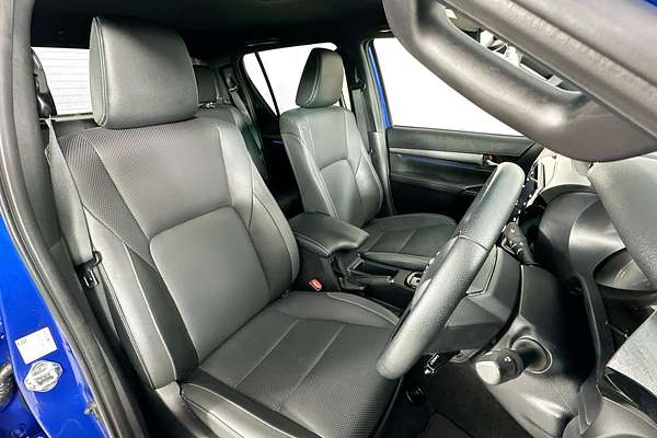 2022 Toyota Hilux ROGUE (4x4) 6 SPEAKER GUN126R 4X4