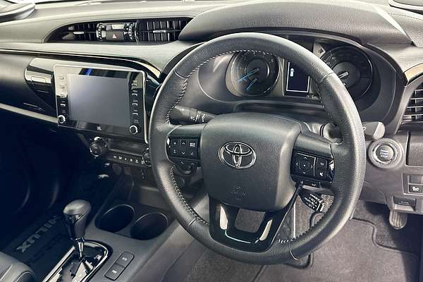 2022 Toyota Hilux ROGUE (4x4) 6 SPEAKER GUN126R 4X4