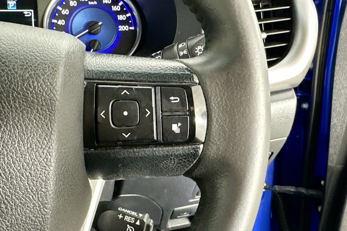 2016 Toyota HILUX SR5 (4x4) GUN126R 4X4