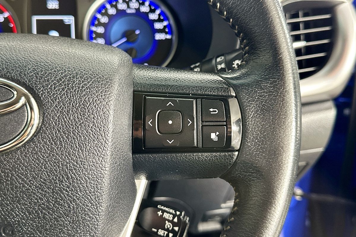 2017 Toyota HILUX SR5 (4x4) GUN126R 4X4