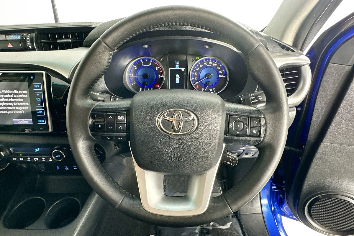 2016 Toyota HILUX SR5 (4x4) GUN126R 4X4