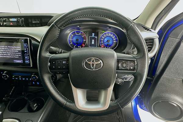 2017 Toyota HILUX SR5 (4x4) GUN126R 4X4