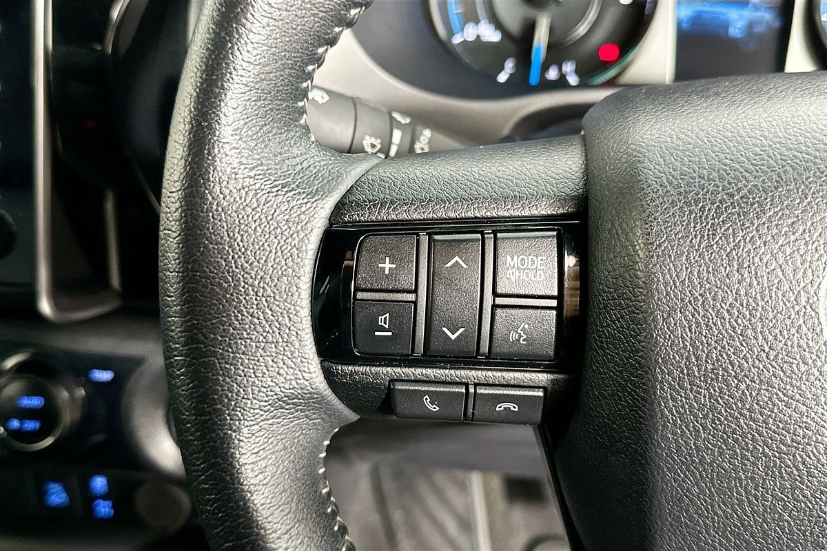 2022 Toyota Hilux ROGUE (4x4) 6 SPEAKER GUN126R 4X4